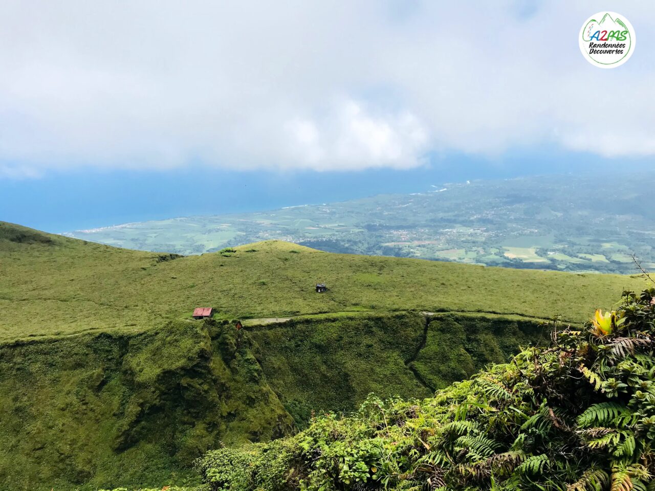 randonnee-volcan-de-la-montagne-pelee-martinique-avec-une-guide-de-randonnee-professionnelle-deuxieme-refuge-et-la-caldeira